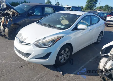 2016 Hyundai Elantra Se/Sport/Limited z USA, uszkodzony, nr VIN 5NPDH4AE3GH755197